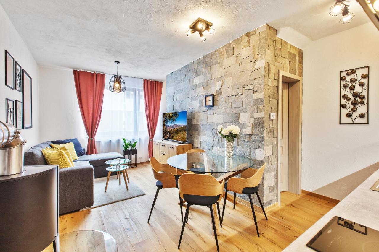 Zazi Apartmany Mýto pod Ďumbierom Eksteriør billede